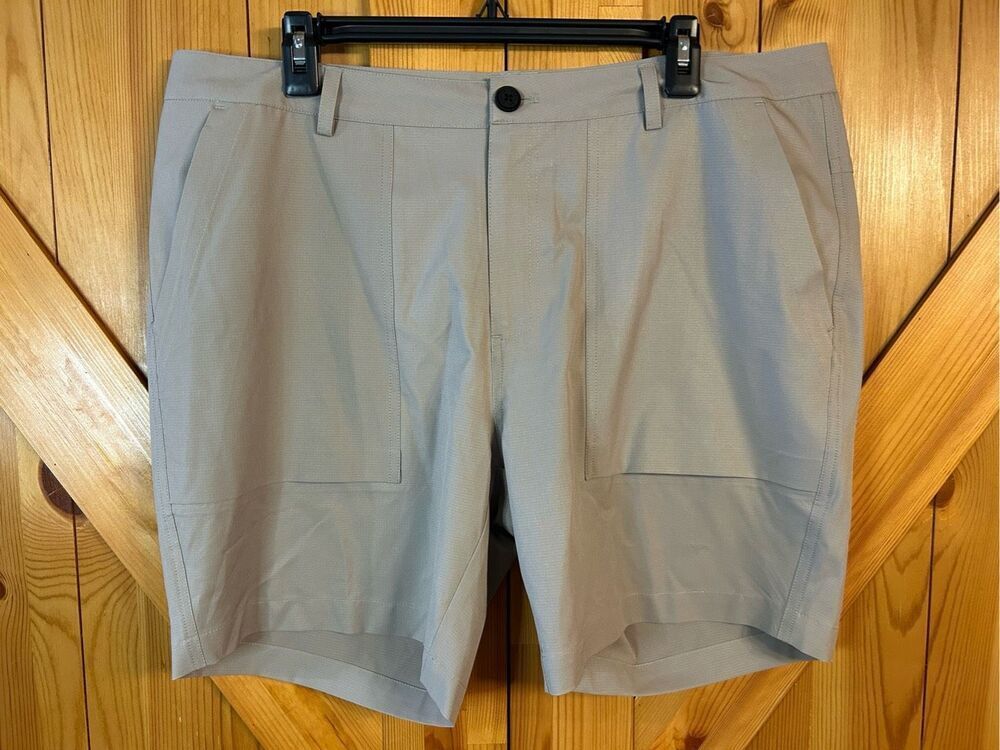 Dakota Grizzly Tan Shorts Mens Size 36 (0944)